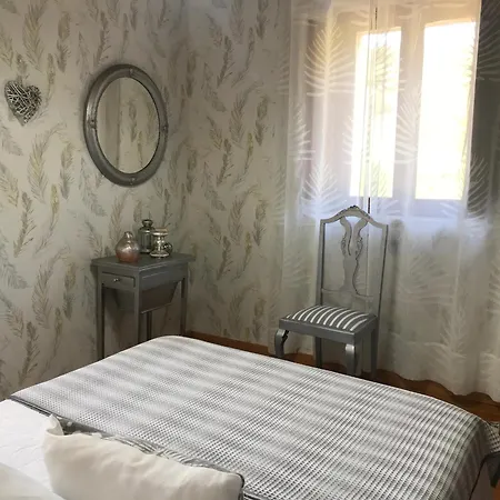 Holiday home La Flor De Toranzo 