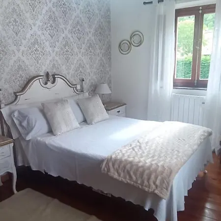 Holiday home La Flor De Toranzo 